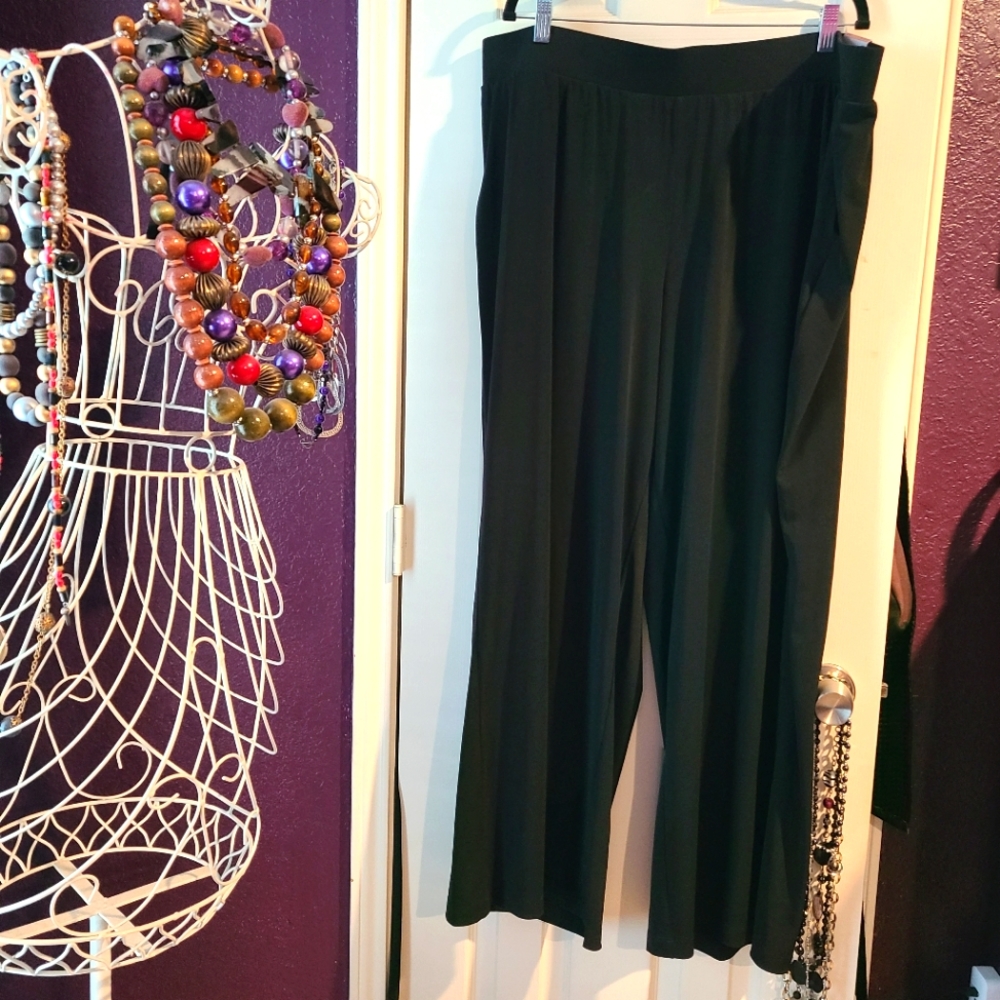 Lane Bryant Black Wide Leg Pants size 22/24 NWT